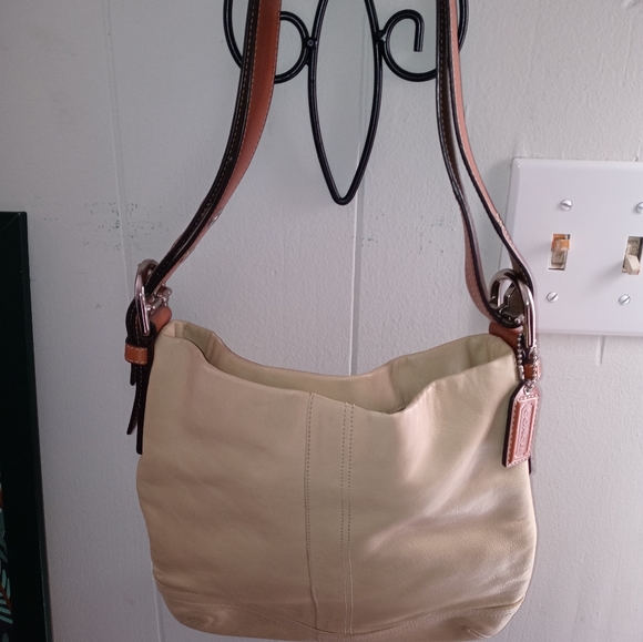 Coach Purse - Picture 5 of 8